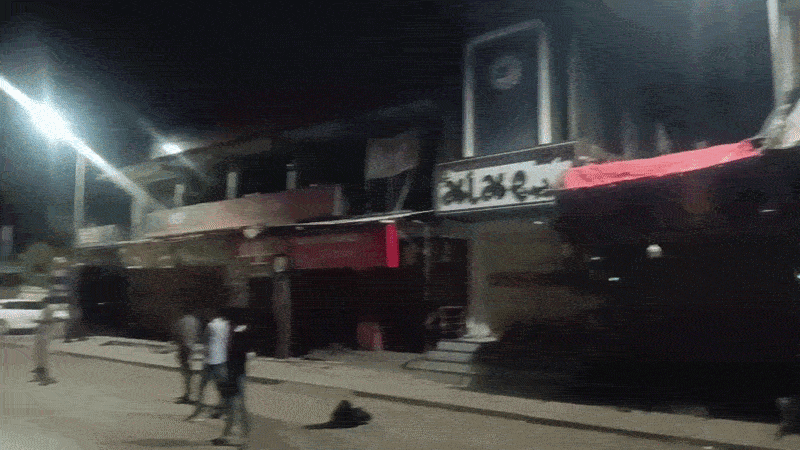 અમદાવાદના વટવામાં ખૂની ખેલ: રિક્ષામાં બેસવા જેવી નજીવી બાબતે યુવકની ક્રૂર હત્યા, બેની ધરપકડ 1 - image