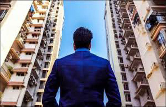 પુરુષોત્તમ ચવ્હાણના 4 ફલેટ જપ્ત કરવા થાણે કોર્ટમાં અરજી 1 - image