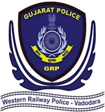 યાત્રી કાર્ડ કઢાવવાના નામે ઠગાઇ કરતી ગેંગના બે સાગરિતો અંતે ઝડપાયા 2 - image