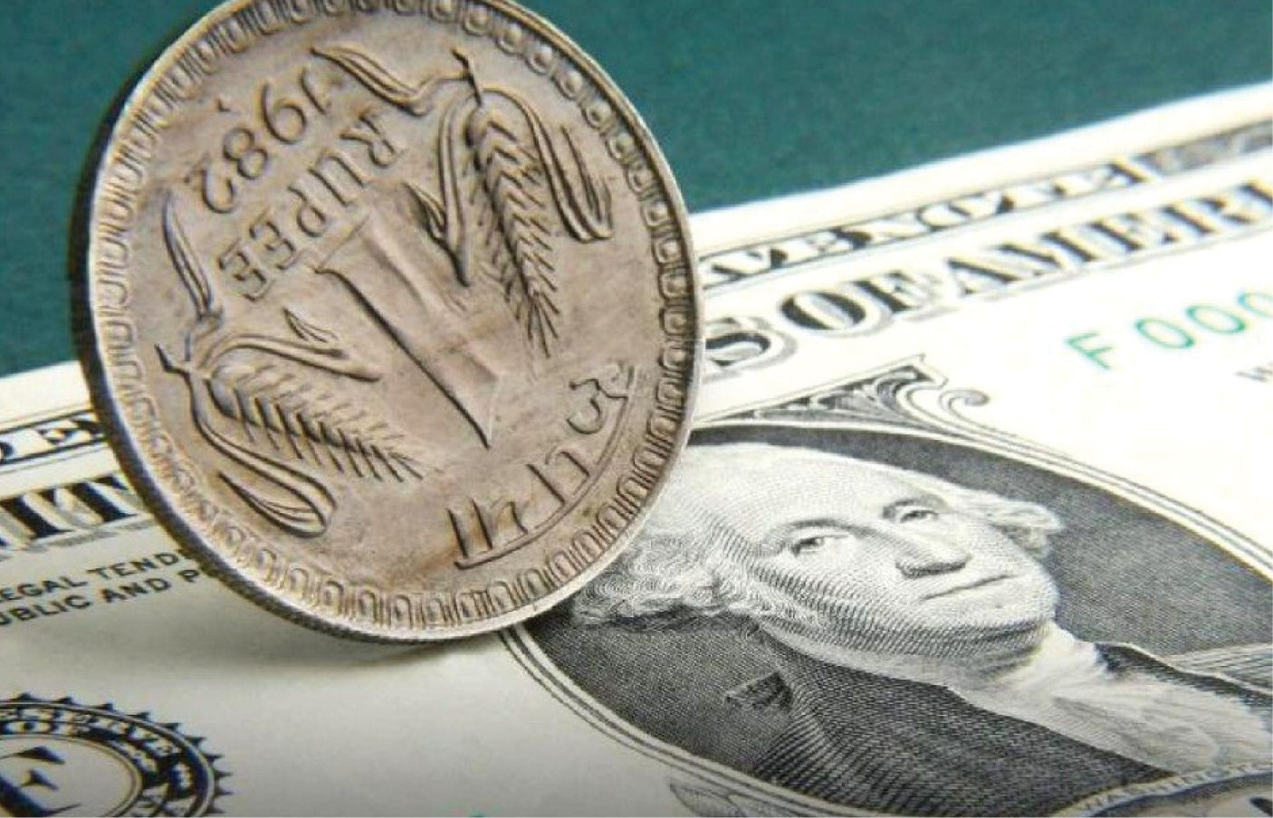 Rupee falls: ડોલર સામે ભારતીય રૂપિયામાં ઐતિહાસિક ઘટાડો, 89.61ના સ્તરે પહોંચ્યો 1 - image