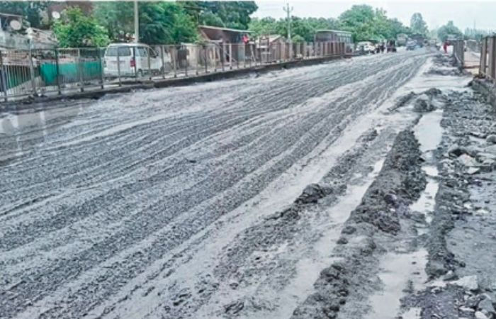 rs 10 cr stretch of national highway stretch passing through Bharuch washed away in first rain