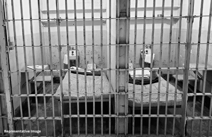 ગુજરાતની જેલોમાં 79 કેદી અને પોલીસ કસ્ટડીમાં 14 આરોપીના મોત, માનવાધિકાર આયોગનો વાર્ષિક રિપોર્ટ 1 - image