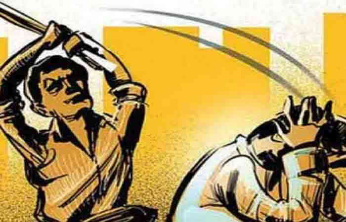 દર્દીની સારવાર કરવા ગયેલા ડોક્ટર ઉપર સ્ટીલના દંડાથી હુમલો કરી લોહી લુહાણ કર્યા 1 - image