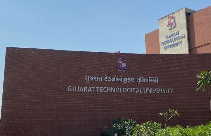 GTUમાં માત્ર તારીખ બદલી ગયા વર્ષનું બેઠું પેપર પૂછાતા વિદ્યાર્થીઓમાં રોષ, NSUI-ABVPએ નોંધાવ્યો વિરોધ 1 - image