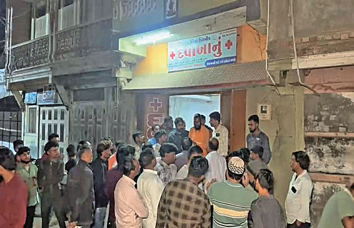 લગ્ન પ્રસંગમાં આઇસ્કીમ ખાધા બાદ 150 થી 200 લોકોને ખોરાકી ઝેરની અસર 1 - image