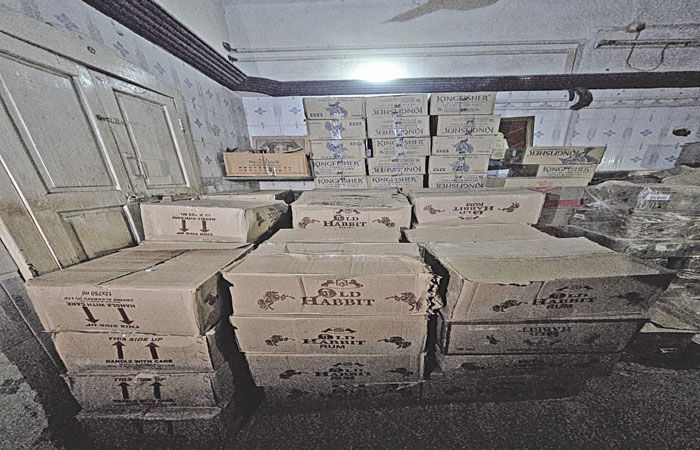 વિદેશી દારૃ, બિયર સહિત 11.40 લાખનો મુદ્દામાલ કબજે કરાયો, 1 - image