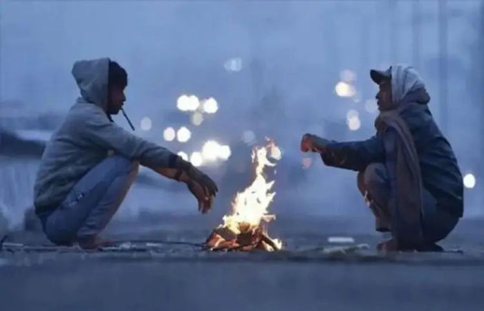 વડોદરાવાસીઓને ગુલાબી ઠંડીનો અહેસાસ : તાપમાનનો પારો ફરી એકવાર ગગડીને 15 ડિગ્રી થયો 1 - image