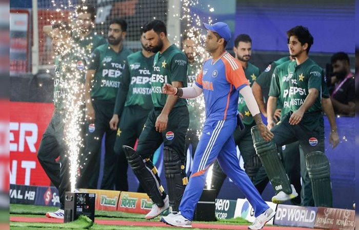 IND vs PAK: પાકિસ્તાનને હરાવી ટીમ ઇન્ડિયાએ રચ્યો ઇતિહાસ, T20 વર્લ્ડ કપમાં બનાવ્યો અનોખો રેકોર્ડ! 1 - image