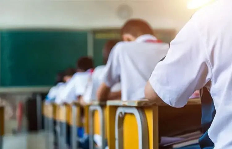 Over 86000 students admitted under RTE in Gujarat 42 per cent chose English medium