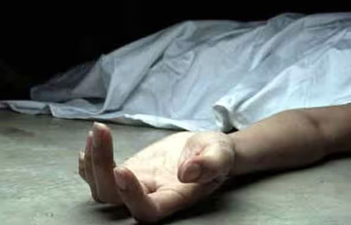 પથ્થરની ખાણમાં થી કોહવાયેલી હાલતે યુવાનનો મૃતદેહ મળી આવતા ખળભળાટ 1 - image