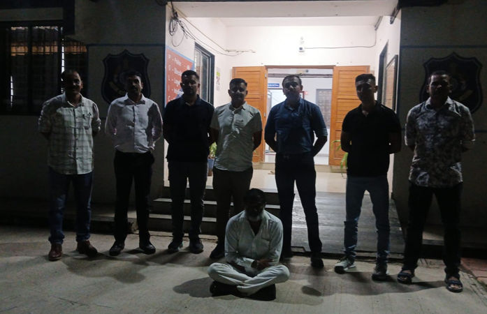 અમરેલી SOGને મળી મોટી સફળતા, 60 કિલો સૂકા પોશ ડોડા સાથે આરોપીની ધરપકડ 1 - image