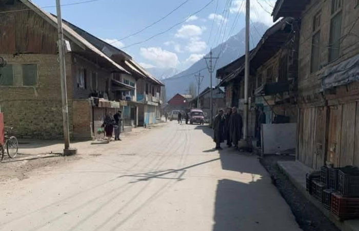 Kashmir mourns in silence after Pahalgam terror attack observes shutdown after 35 yrs