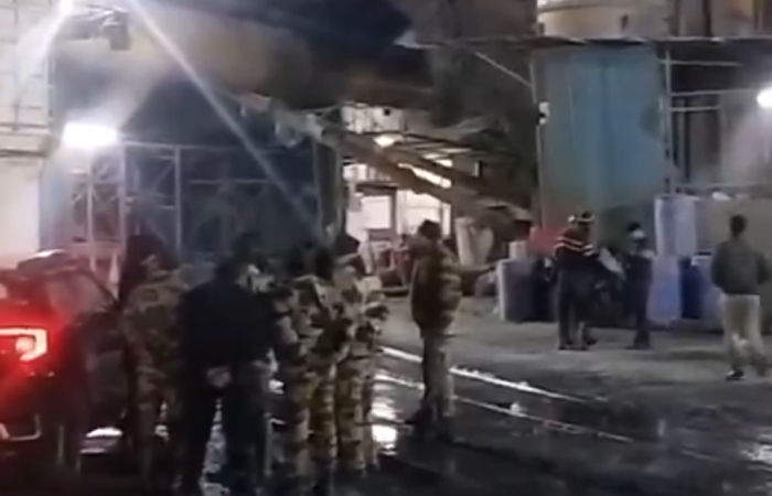 ઉત્તરાખંડના ચમોલીમાં મોટી દુર્ઘટના, સુરંગમાં શ્રમિકોને લઈ જતી 2 ટ્રેન ટકરાઈ; 70 ઈજાગ્રસ્ત 1 - image