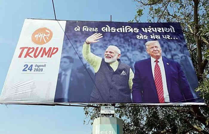 મોટેરા સ્ટેડિયમ-રોડ શોમાં લોકો લાવવા ક્યાંથી ? નેતાઓને પરસેવો છૂટયો 1 - image