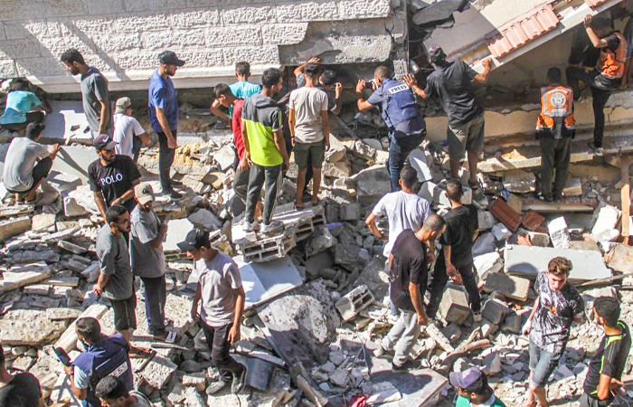 ઈઝરાયલે ગાઝાને કબ્રસ્તાન બનાવ્યું, બે દિવસમાં 200 લાશો નીકળી, કાટમાળની સફાઈમાં 21 વર્ષ લાગશે? 1 - image