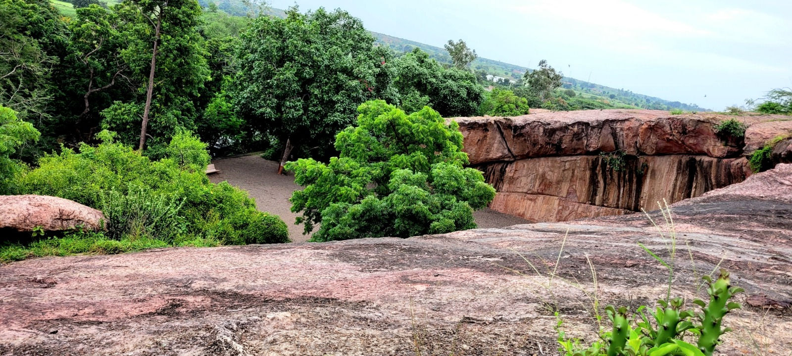 તરણેતરની પાંચાળભૂમિમાં શૂરવીરતાની ગાથા: દ્રૌપદીનું સ્વયંવર, ભીમોરાનો કિલ્લો અને ભીમની ગુફાનો ઇતિહાસ 3 - image