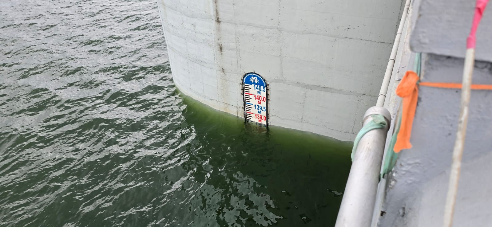 નર્મદા ડેમ છલકાયો: જળ સપાટી 138.68 મીટરને પાર, 78,282 ક્યુસેક પાણીની આવક 2 - image