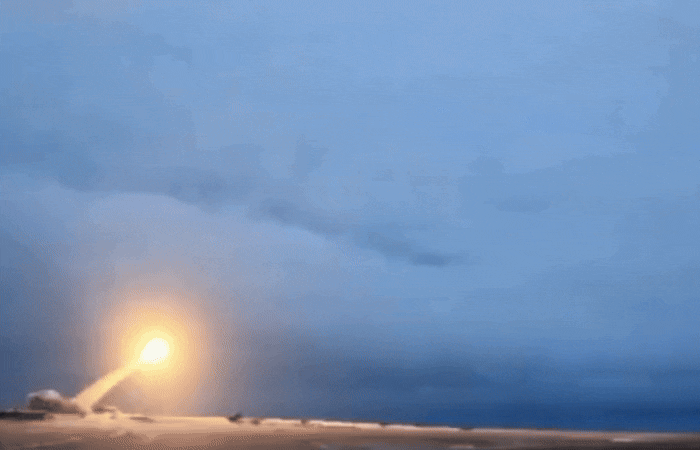 VIDEO: રશિયાએ યુક્રેનની સાથે અમેરિકાનું ટેન્શન વધાર્યું! 'અદ્રશ્ય' ન્યૂક્લિયર મિસાઈલનું પરીક્ષણ કરીને સૌને હચમચાવી દીધા 1 - image