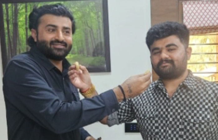 Singer Devayat Khavad–Dhruvrajsinh Chauhan Dispute ends after months