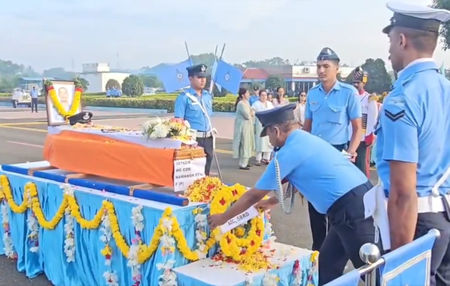 Mortal remains of IAF pilot cremated with full honours in Himachal