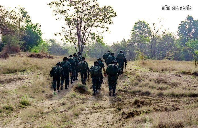 હિડમાના ખાત્મા બાદ નક્સલીઓ સામૂહિક આત્મસમર્પણ કરવા તૈયાર, 3 રાજ્યના CMને લખ્યો પત્ર 1 - image