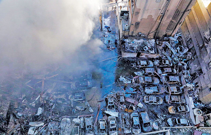 ઇઝરાયેલના લેબનોન પર ભીષણ હુમલા : 90નાં મોત, 700 ઘાયલ 1 - image