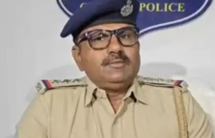 અમદાવાદમાં મોટી કાર્યવાહી: PI એન.કે. રબારી સસ્પેન્ડ, નિકોલ તોડકાંડની તપાસમાં બેદરકારી ભારે પડી 1 - image