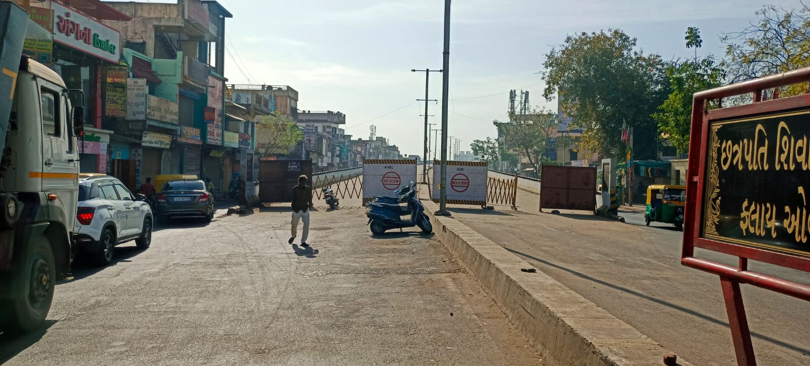 ૪૦ કરોડના ભ્રષ્ટાચારથી બનેલા હાટકેશ્વર બ્રિજ તોડવાનો ખર્ચ અજય ઈન્ફ્રા પાસેથી લેવાશે, મ્યુ.કમિશનર 1 - image
