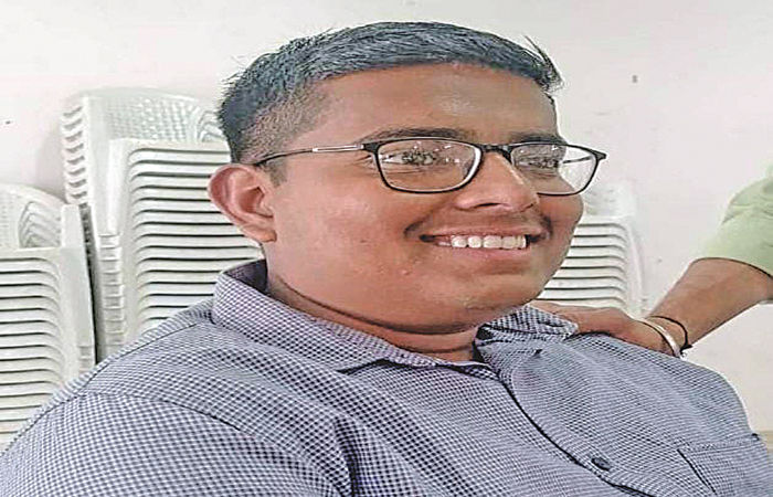 કાર ચાલકે બાઈકને ટક્કર મારતા રતનપરના યુવકનું મોત, એકને ઇજા 1 - image