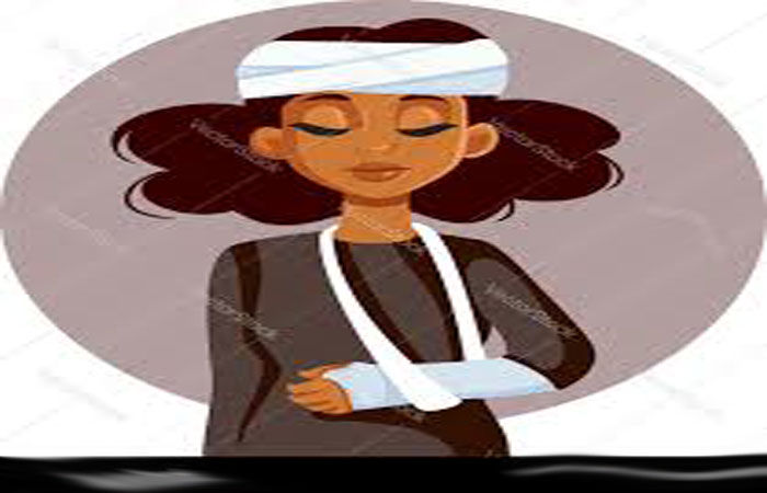 બુટલેગરે બાઇક અને કાર વડે ટક્કર મારી ત્રણ મહિલાને ઈજા પહોંચાડી 1 - image