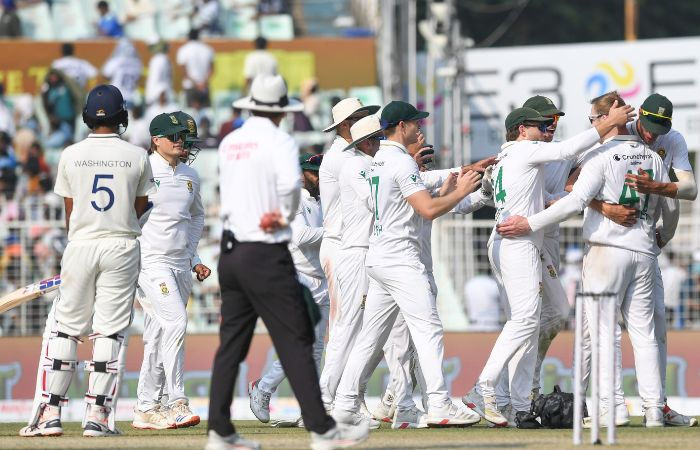 IND vs SA: પ્રથમ ટેસ્ટ મેચમાં ટીમ ઈન્ડિયાનો કારમો પરાજય, ખેલાડીઓની નિરાશાજનક બેટિંગ 2 - image