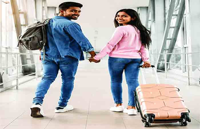 લગ્ન પછી તરત હનિમૂન પર જવું જરૂરી છે? 1 - image