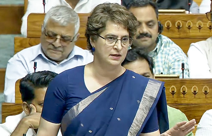 સોમવારે જ જૂનું બિલ લાવો, અમે સાથ આપીશું: મહિલા અનામત મુદ્દે પ્રિયંકા ગાંધીનો કેન્દ્રને પડકાર.