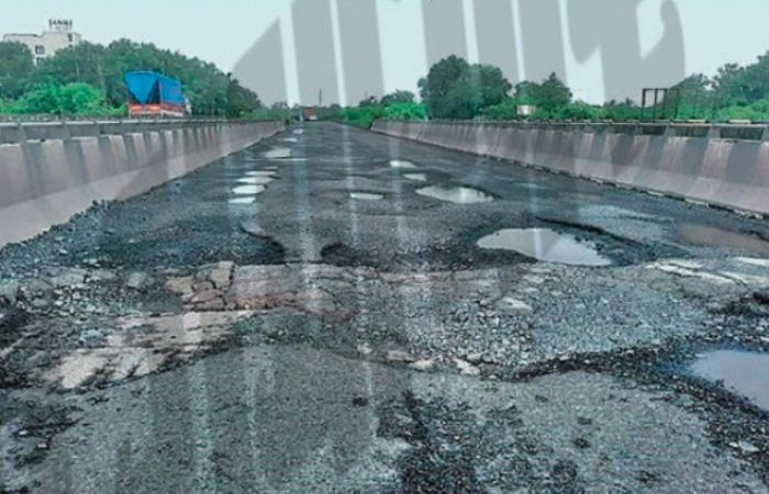 Gujarat truckers urge CM Bhupendra Patel to fix roads warn of trade losses