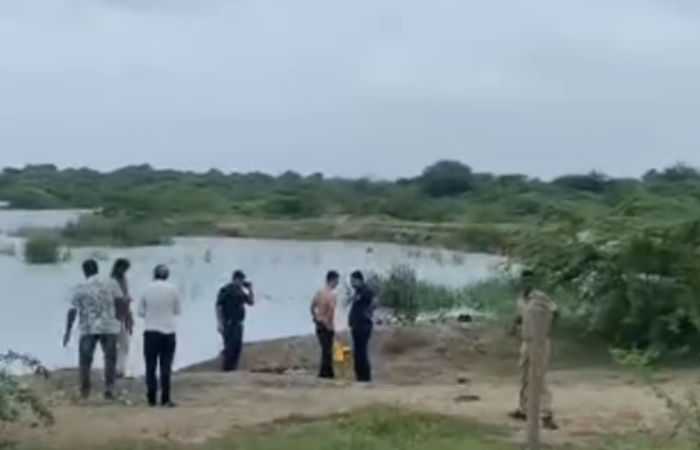 જામનગરમાં એક જ પરિવારના બે બાળકો સહિત ત્રણના ડૂબી જવાથી મોત, ગણેશ વિસર્જન સમયે દુર્ઘટના 2 - image