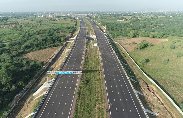 દેશનો સૌથી લાંબો એક્સપ્રેસ-વે 2024ના અંત સુધીમાં થઈ જશે તૈયાર, ગુજરાતના બે મોટા શહેરને પણ થશે ફાયદો 1 - image