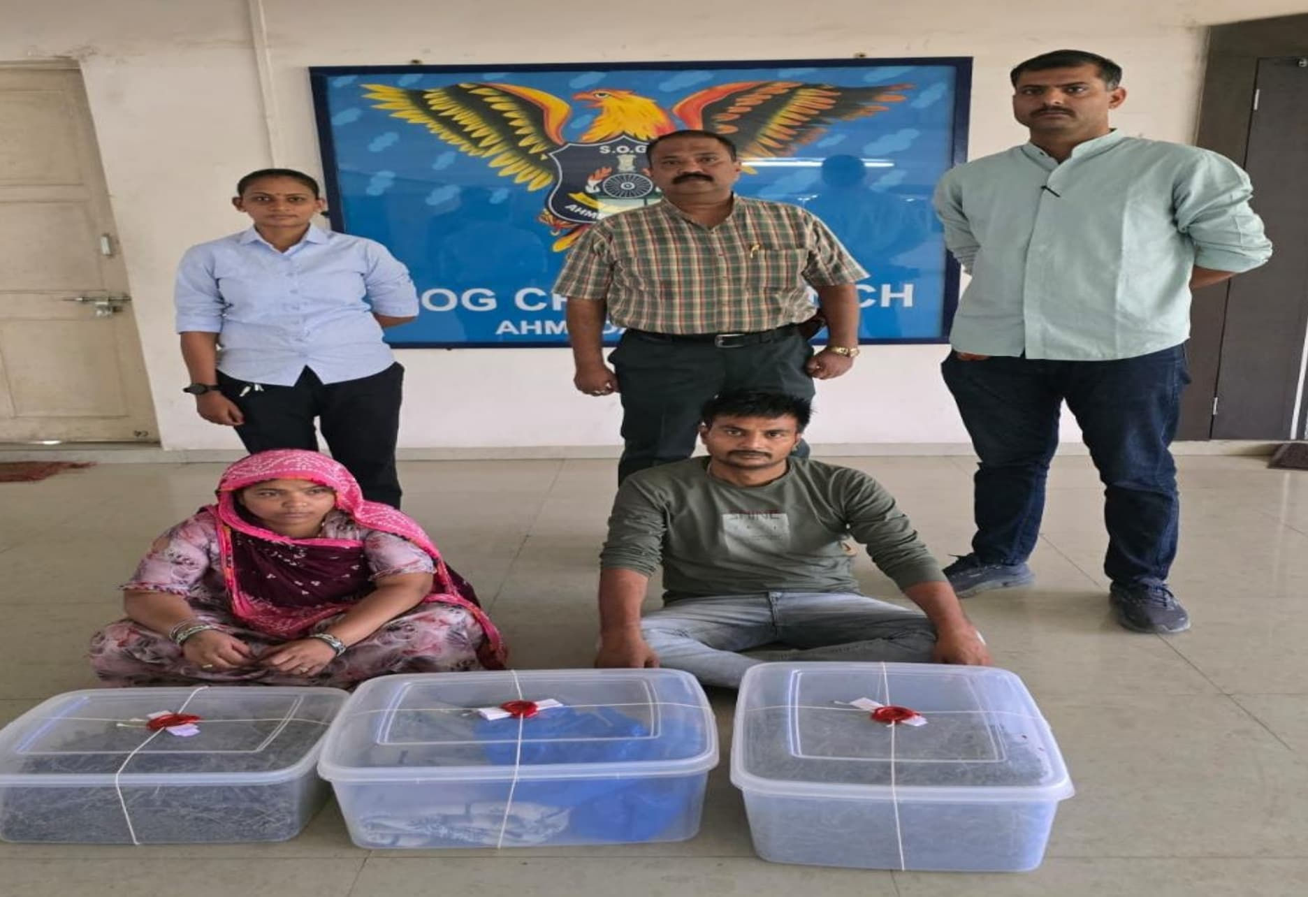 Couple caught with ganja worth ₹36,000 in Ahmedabad; history of crimes unearthed