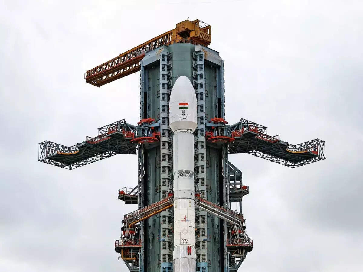 સૌથી વજનદાર સેટેલાઇટ લૉન્ચ કર્યા બાદ ઈસરોની યોજના, માર્ચ 2026 સુધીમાં પાર પાડશે 7 મિશન 2 - image