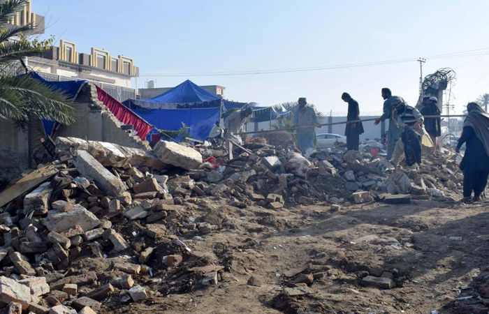 પાકિસ્તાનના ખૈબર પખ્તુનવાના લગ્ન સમારંભમાં આત્મઘાતી હુમલો : 5 નાં મોત 10 થી વધુને ઇજા 1 - image