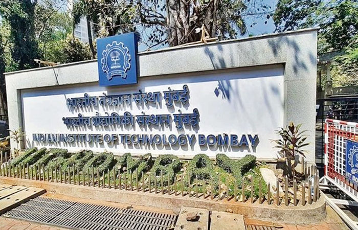 IIT બોમ્બેના વિદ્યાર્થીઓએ રામ-સીતાનું કર્યું અપમાન, સંસ્થાને ફટકાર્યો 1.2 લાખ રૂપિયાનો દંડ 1 - image