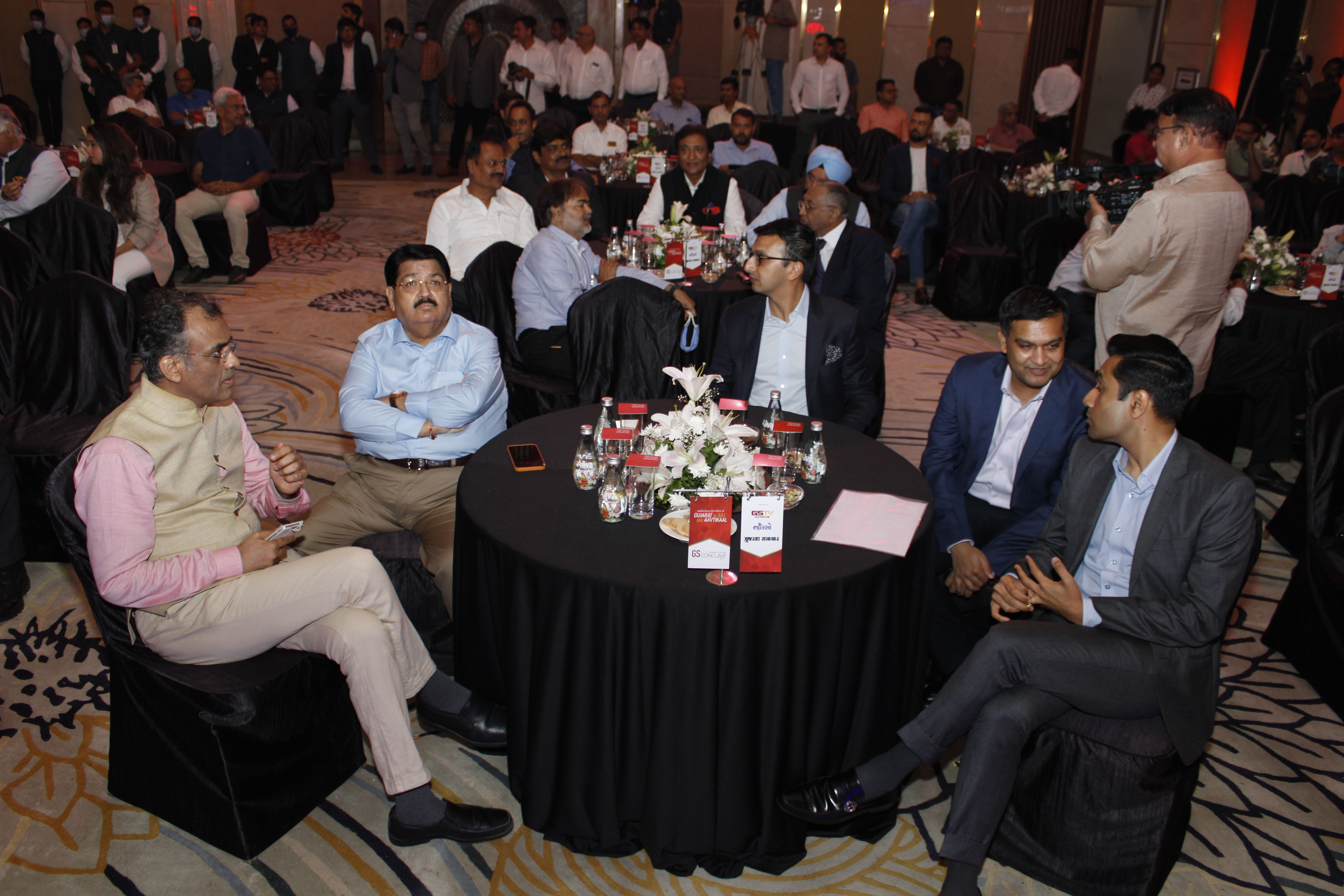 GS Conclave : આજના યુવાનો જ આવતીકાલના પાવરહાઉસ : જીનલ મહેતા 2 - image