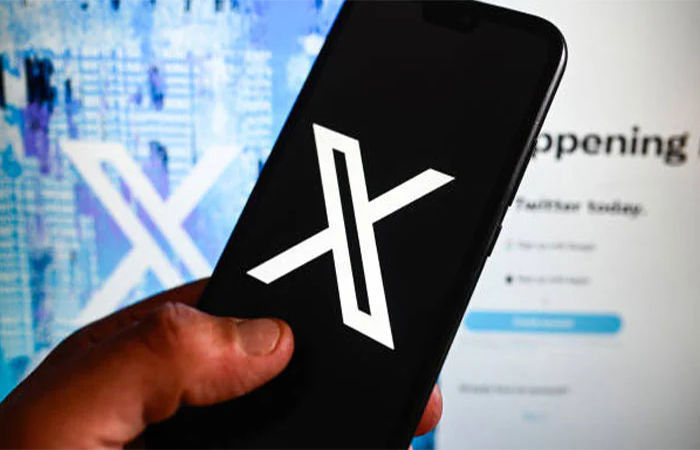 સોશિયલ મીડિયા પ્લેટફોર્મ 'X' ભારત સહિત દુનિયાભરમાં ડાઉન, ફીડ લોડ થવામાં ખામી, યુઝર્સ પરેશાન 1 - image