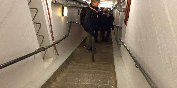 જમીનથી 60 મીટર નીચે શીતયુધ્ધના સમયનું  પરમાણુ બંકર બન્યું મ્યુઝિયમ, સુવિધા જોઇને ચોંકી જશો 3 - image