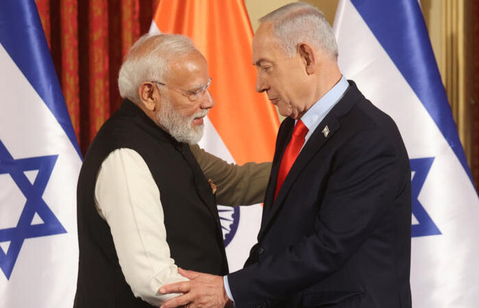 દિલ્હીની વાત : મોદી પર ઓળઘોળ થઈને નેતન્યાહુ દુનિયાને શું બતાવે છે ? 1 - image