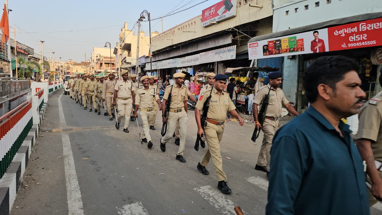 ગુજરાતમાં સ્થાનિક સ્વરાજ્યની ચૂંટણી માટે તડામાર તૈયારીઓ શરૂ, જાણો કયા જિલ્લામાં શું કરી તૈયારી 3 - image