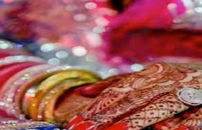 લગ્ન બાદ થોડા દિવસોમાં દાગીના, રોકડ સાથે લૂંટેરી દુલ્હન ગાયબ 1 - image