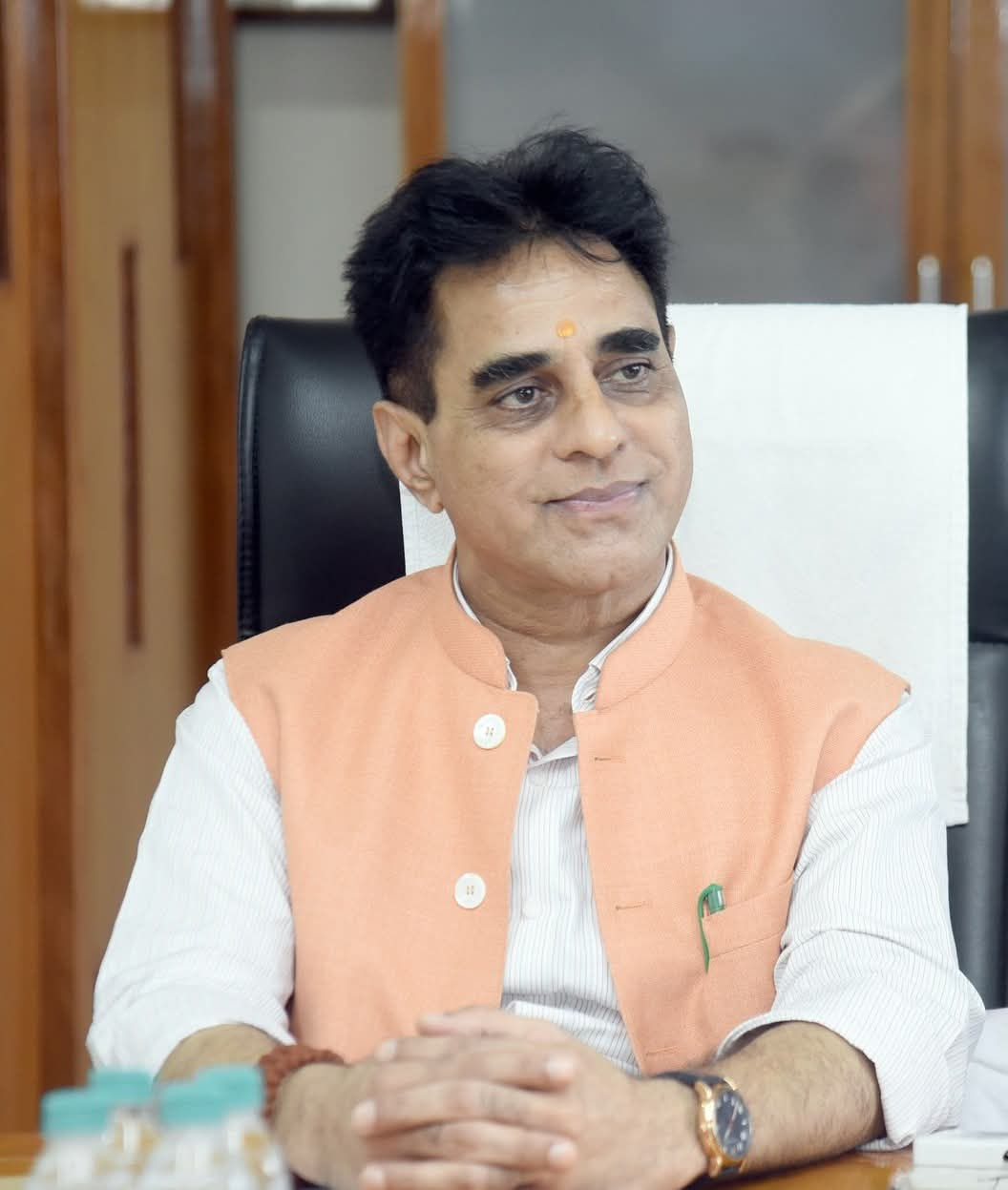 ગુજરાત મંત્રીમંડળ વિસ્તરણ: ભૂપેન્દ્ર પટેલની નવી ટીમમાં 6 દિગ્ગજો રિપીટ, ખાતાની ફાળવણી પર સસ્પેન્સ! 5 - image