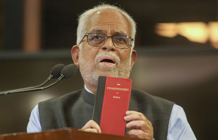 'જબ સડક ખામોશ હોતી હૈ, સંસદ આવારા હો જાતી હૈ...' લોહિયાનું કથન યાદ કરી સુદર્શન રેડ્ડીએ કર્યા રાહુલના વખાણ 1 - image