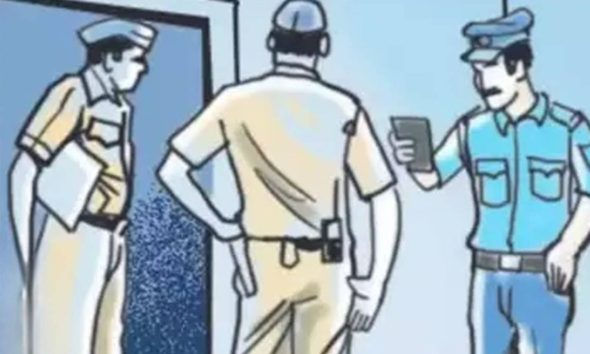 કઠવાડા અને ઇસનપુરમાં પરિવાર ધાર્મિક સ્થળે ગયું મકાનમાંથી રૃા. ૧૫.૮૫ લાખની મતા ચોરાઇ 1 - image