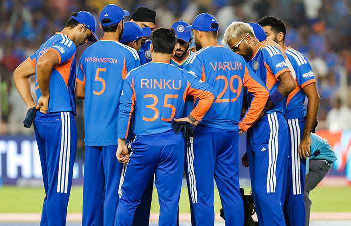 'રન રેટ 9.5 હતો 15 નહીં, તો આટલી ઉતાવળ કેમ?', ટીમ ઈન્ડિયાના સ્ટાર ખેલાડી પર ભડક્યા ગાવસ્કર 1 - image